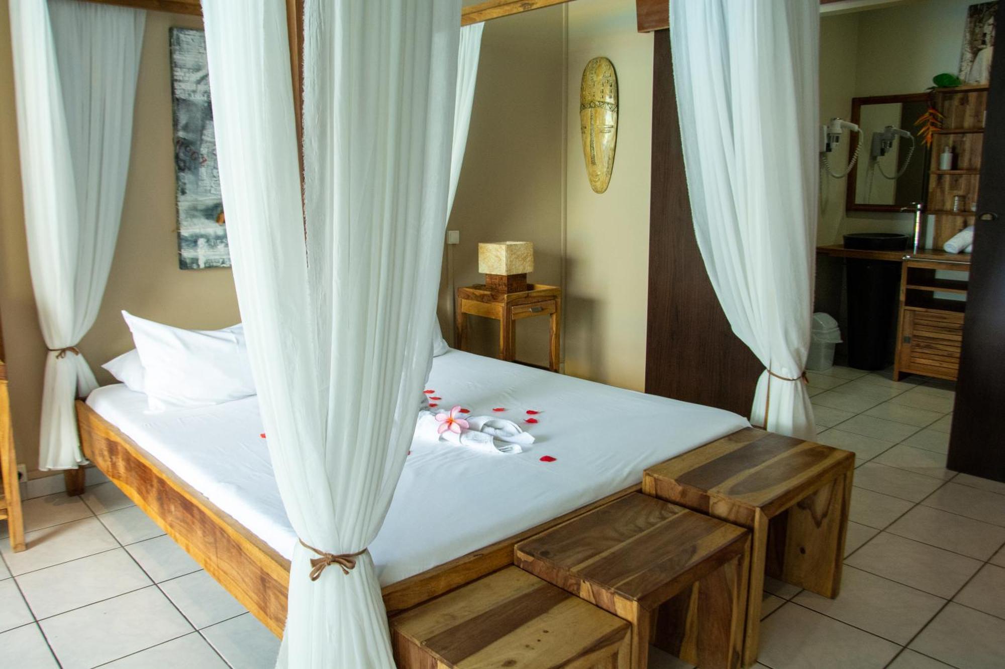 Hotel Ylang Ylang Saint-Gilles-les-Bains Exterior foto