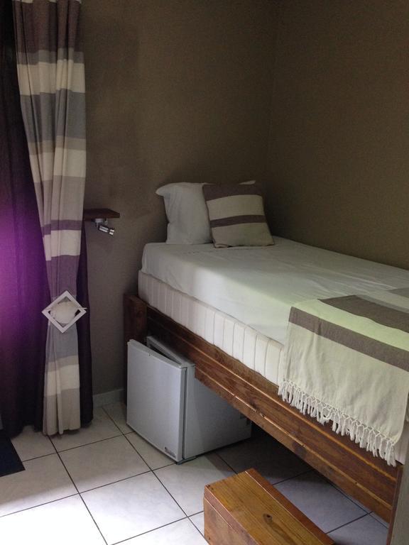 Hotel Ylang Ylang Saint-Gilles-les-Bains Habitación foto